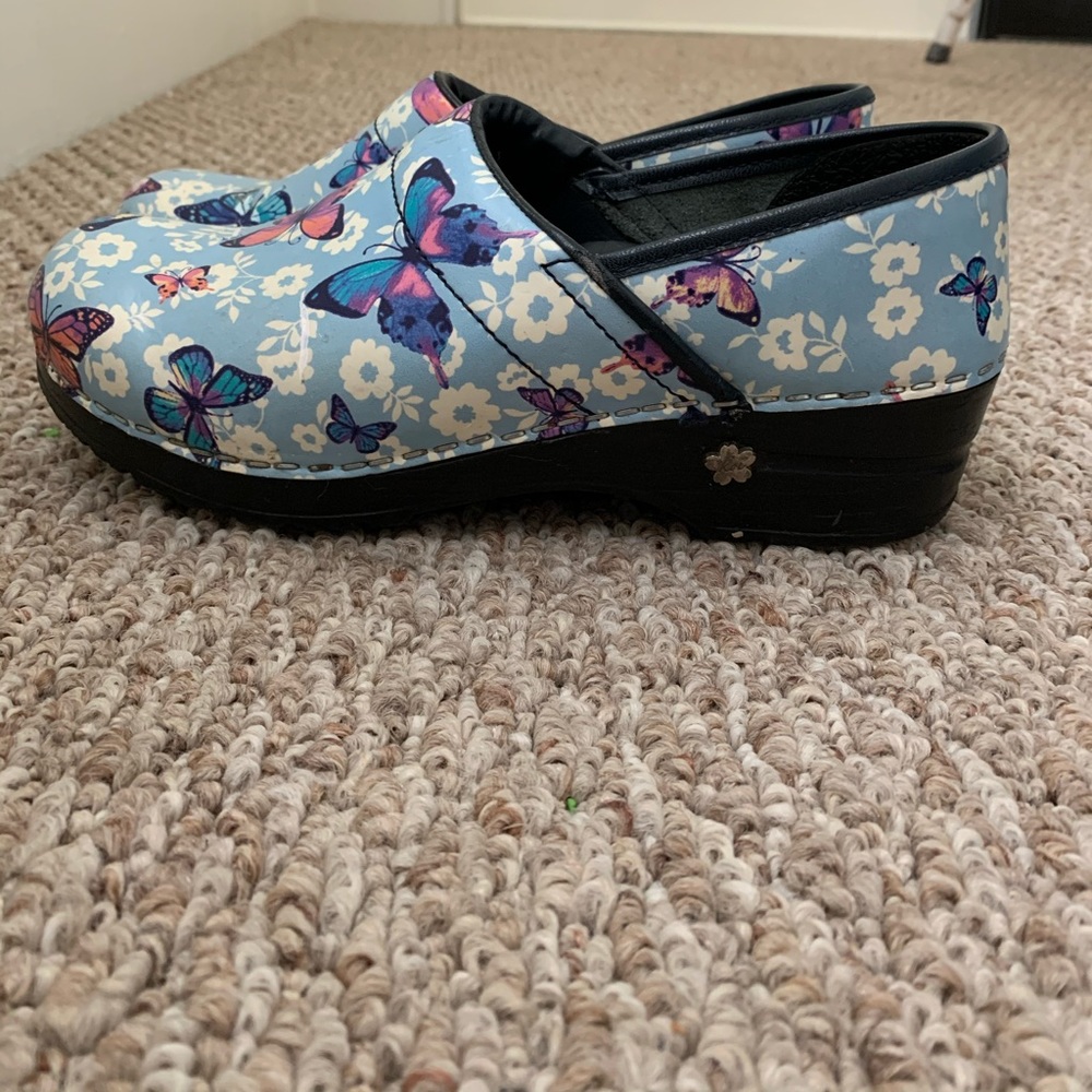 Koi Sanita Butterfly Clogs